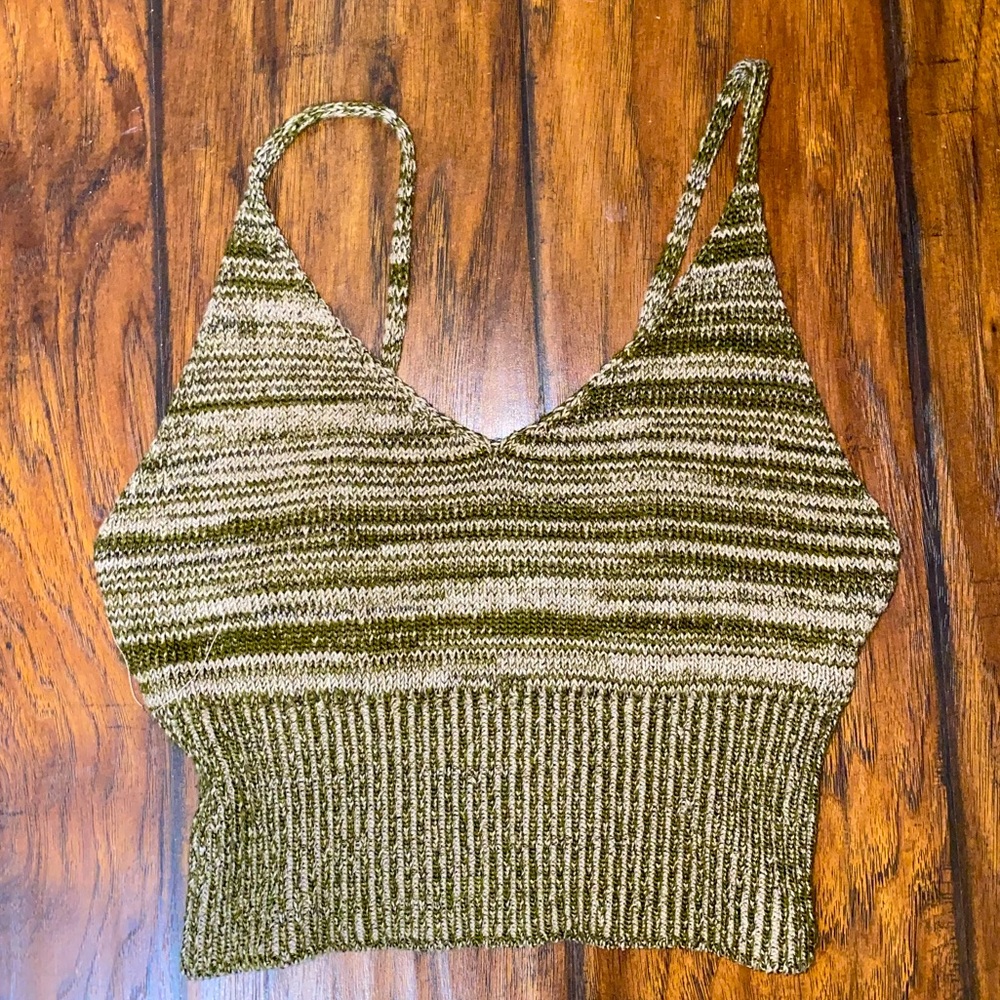 CROCHET CROP TOP